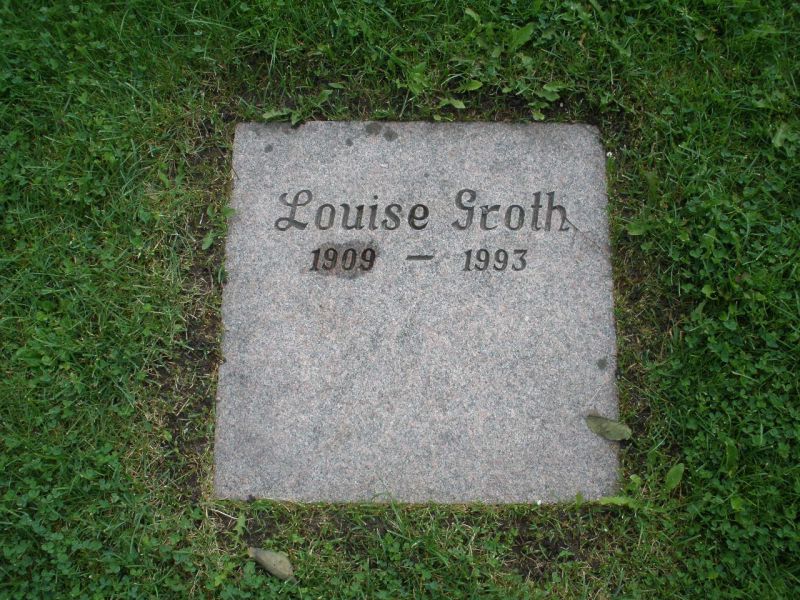 Louise Groth.JPG